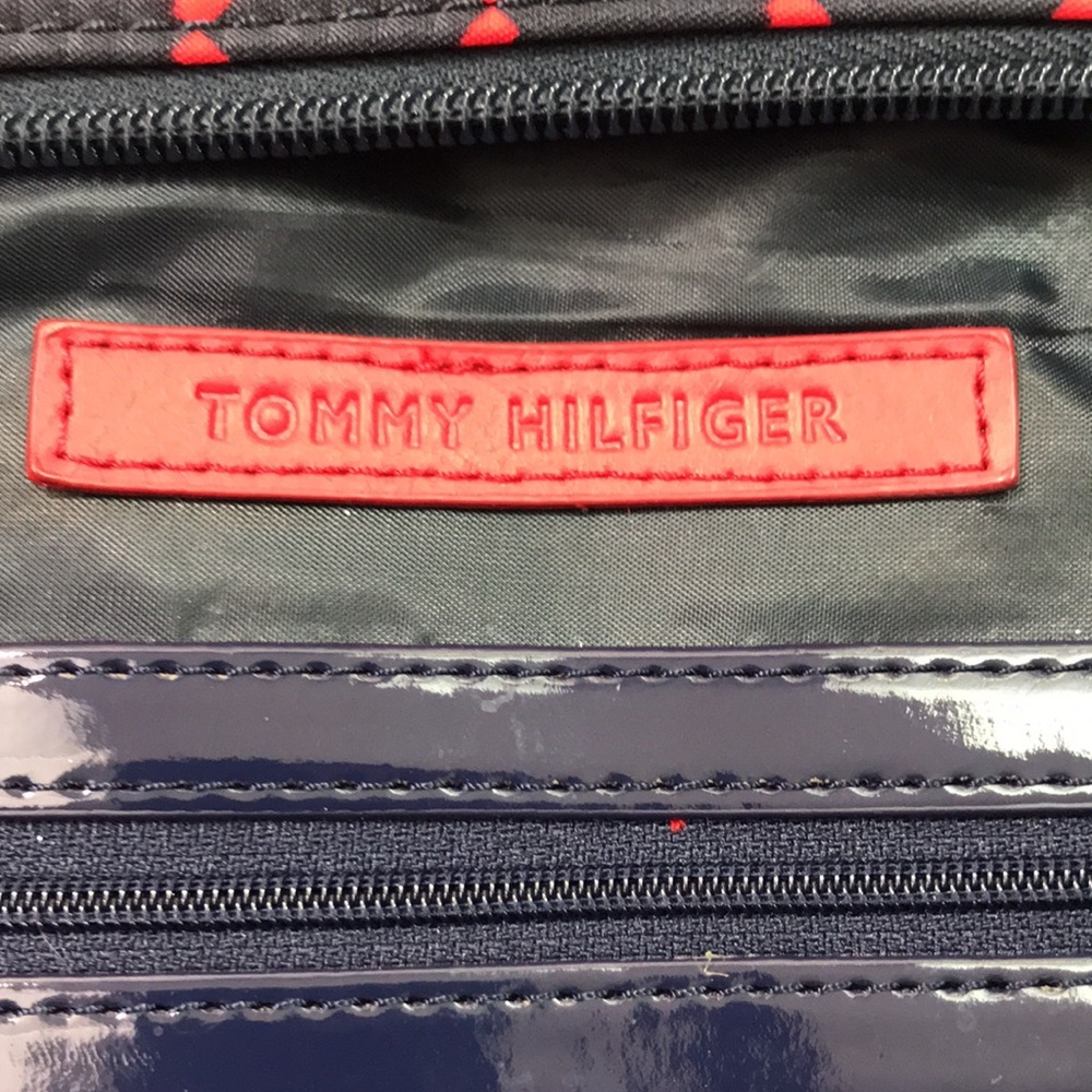 Tommy Hilfiger nylon bag in classic red and navy, EUC - Picture 9 of 12